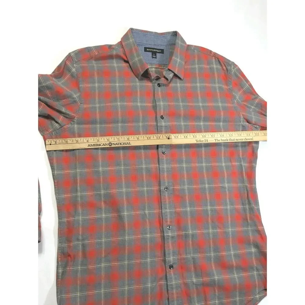 Banana Republic Men's Plaid Flannel Shirt Red & Grey Medium